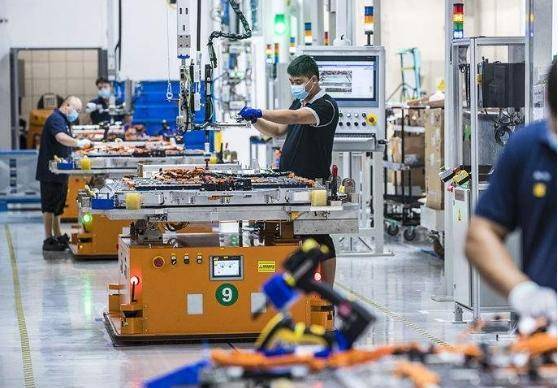 工廠建起來了，工人卻不好招了 為何國內(nèi)工廠與外企招工狀況截然相反？